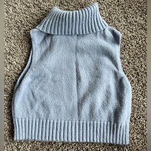 Cropped Turtleneck